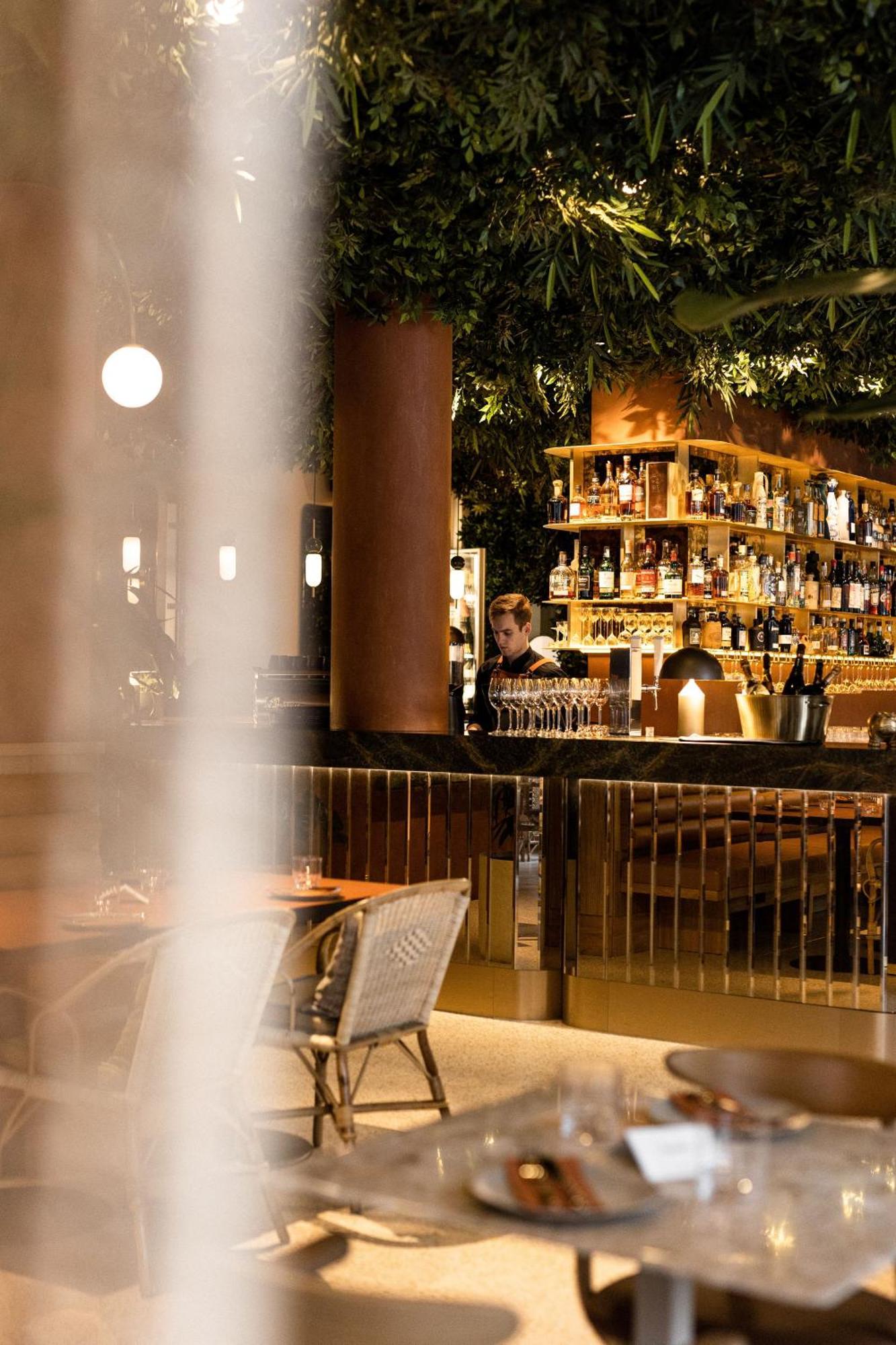 Verno House Budapest, Vignette Collection By Ihg Exteriör bild The bar at the restaurant