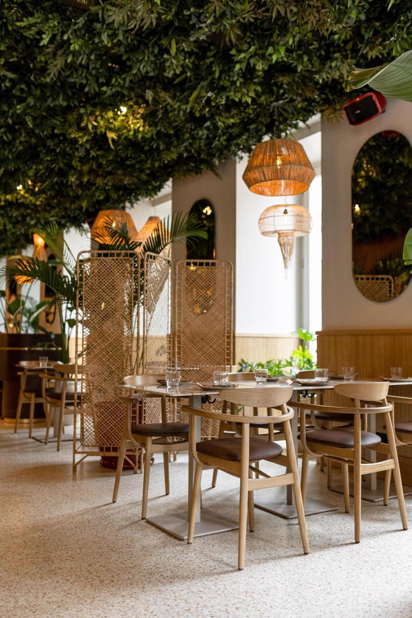 Verno House Budapest, Vignette Collection By Ihg Exteriör bild Restaurant interior