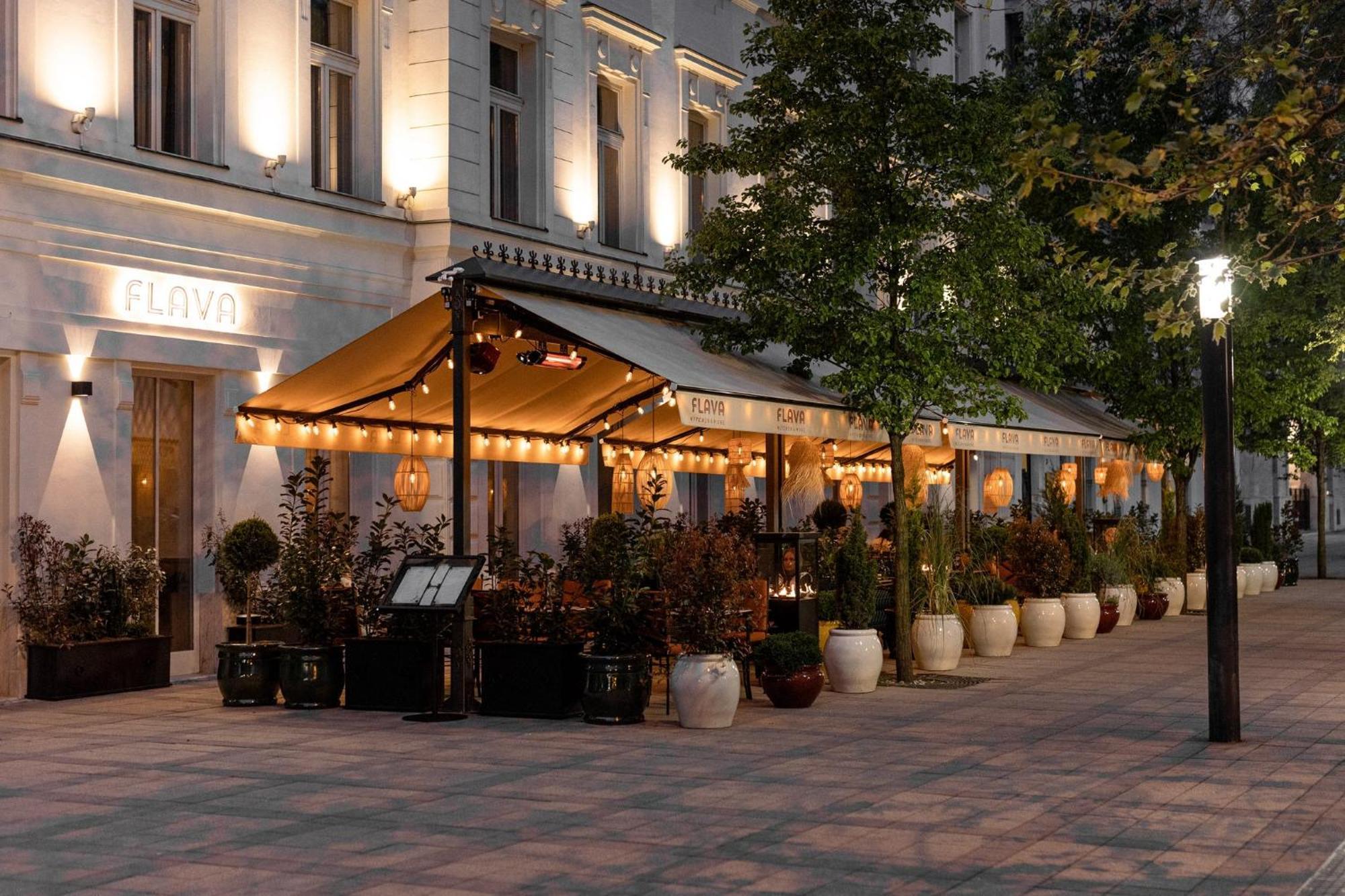Verno House Budapest, Vignette Collection By Ihg Exteriör bild The restaurant in 2012